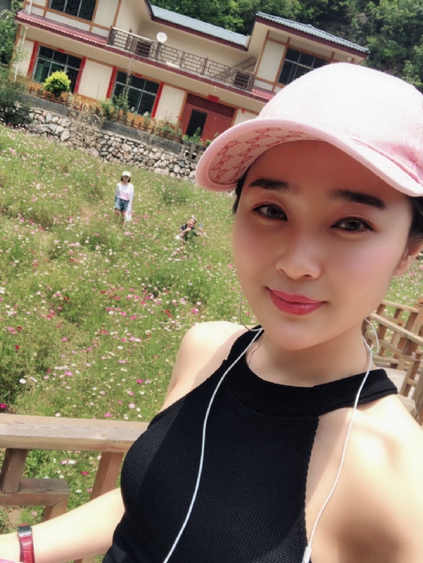 诗琪的第二张照片--泉州相亲服务中心