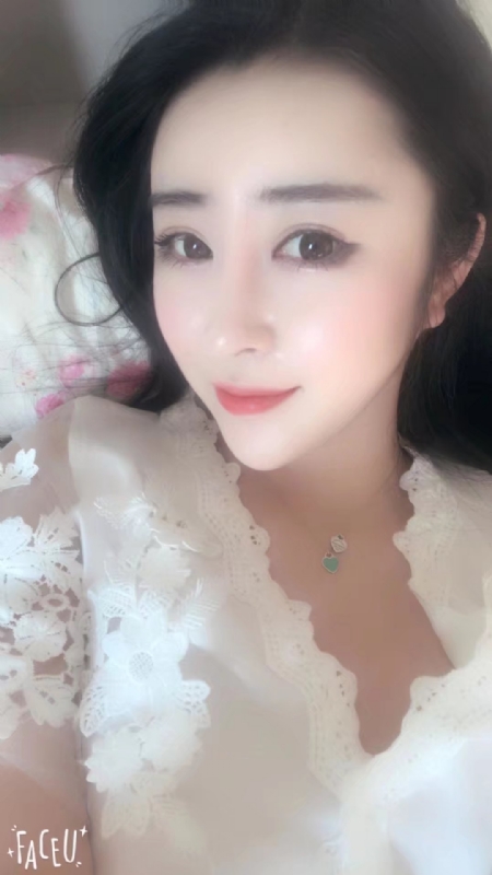 宝宝的第一张照片--泉州相亲服务中心