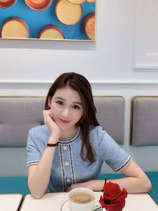 Emily的第二张照片--泉州相亲服务中心