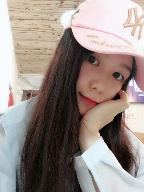 丹丹的第一张照片--泉州相亲服务中心