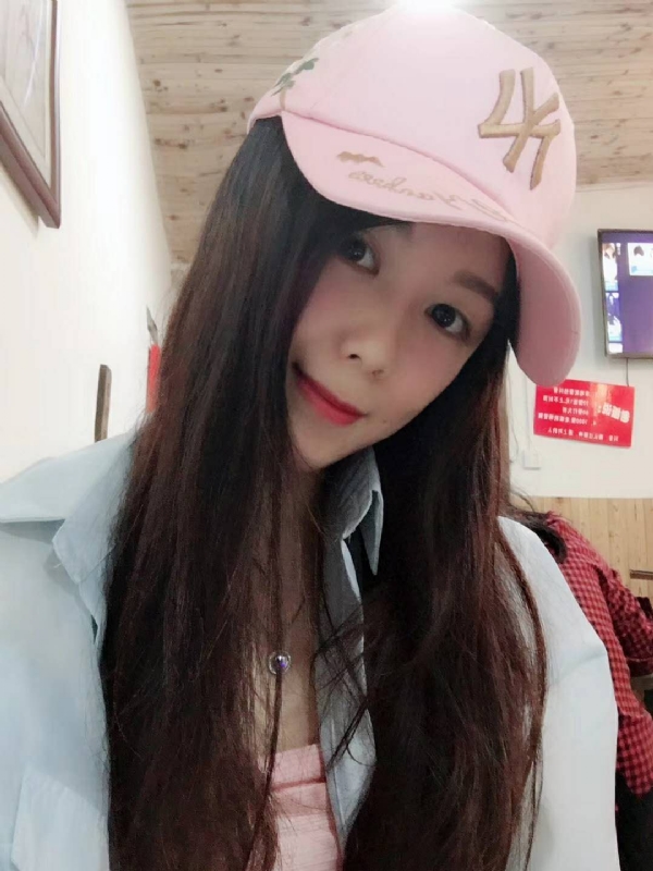 丹丹的第三张照片--泉州相亲服务中心