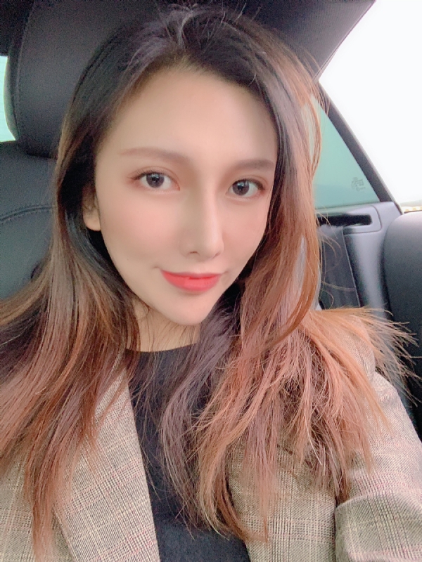 李岚Lancy的第一张照片--泉州相亲服务中心
