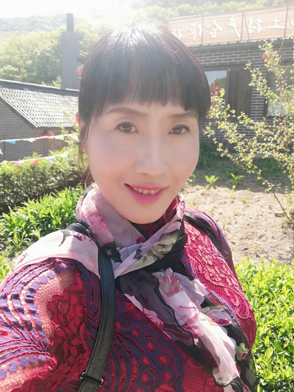 艳阳高照的第一张照片--泉州相亲服务中心