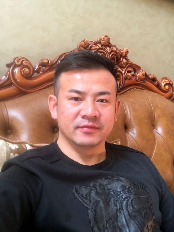 治国的第一张照片--泉州相亲服务中心