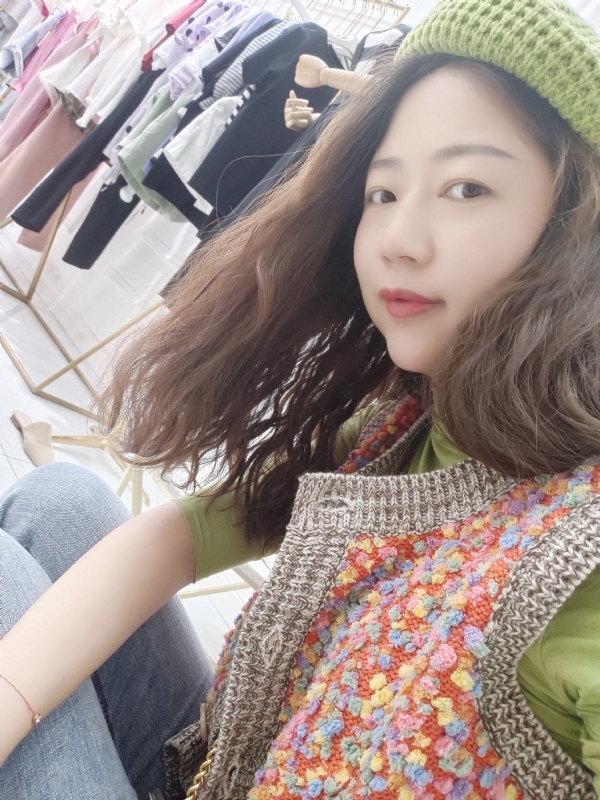 致橡树的第一张照片--泉州相亲服务中心