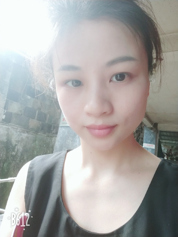 慢慢的第三张照片--泉州相亲服务中心