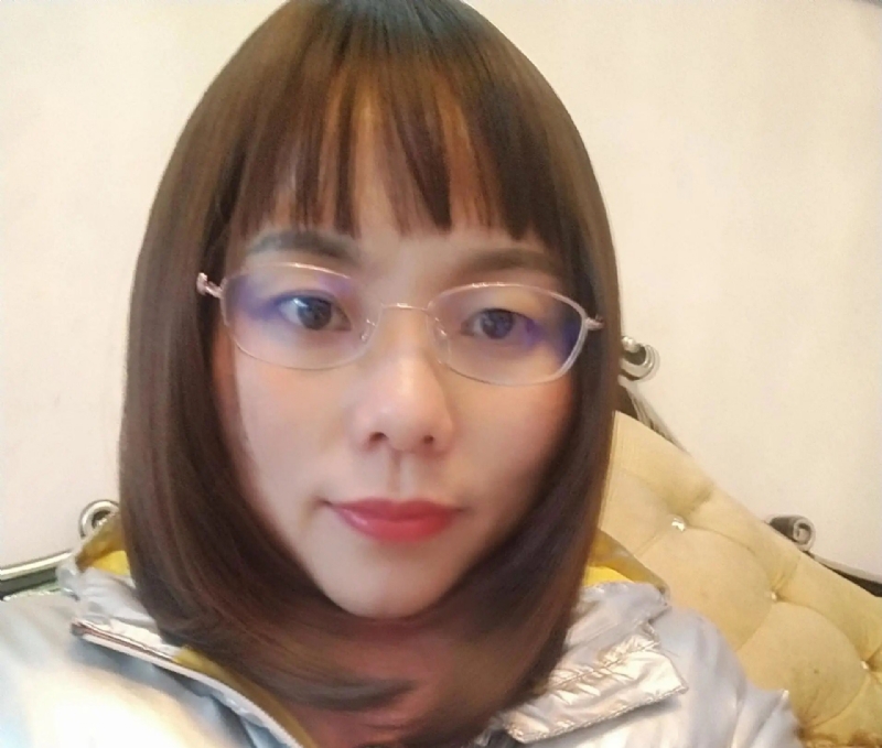 爱笑的彩虹的第一张照片--泉州相亲服务中心
