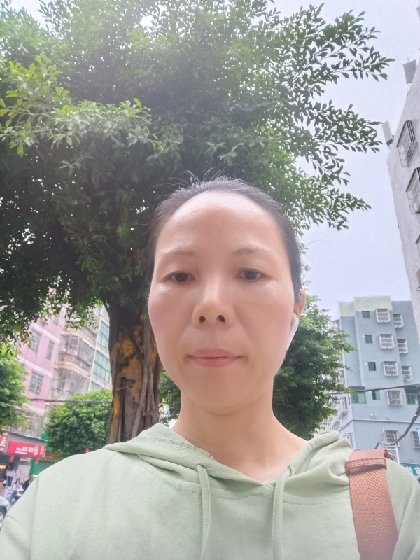 容容的第一张照片--泉州相亲服务中心