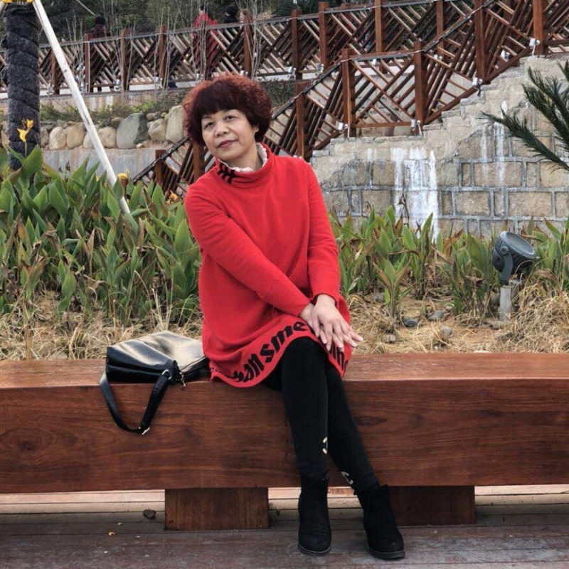 诗琴画意的第一张照片--泉州相亲服务中心