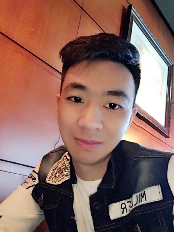滞后的微笑的第三张照片--泉州相亲服务中心