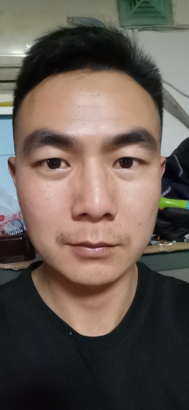 朴实无华的第一张照片--泉州相亲服务中心