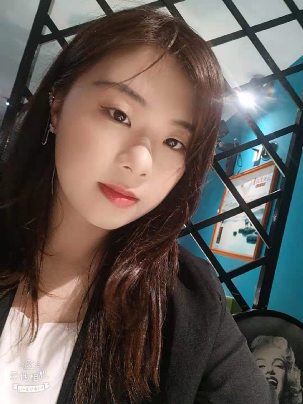 带翅膀的小猫的第一张照片--泉州相亲服务中心