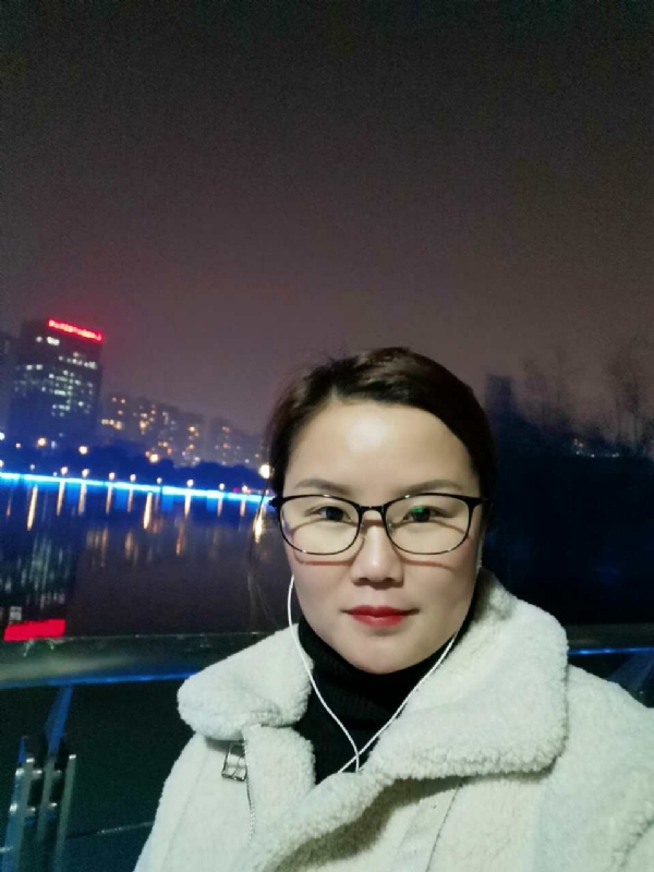 小英的第一张照片--泉州相亲服务中心