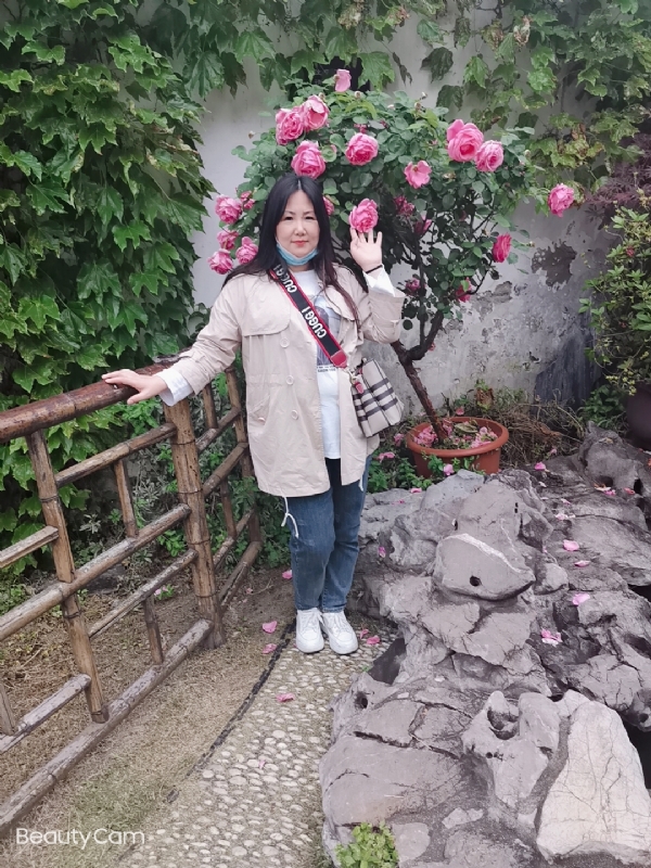 乖乖一女的第三张照片--泉州相亲服务中心