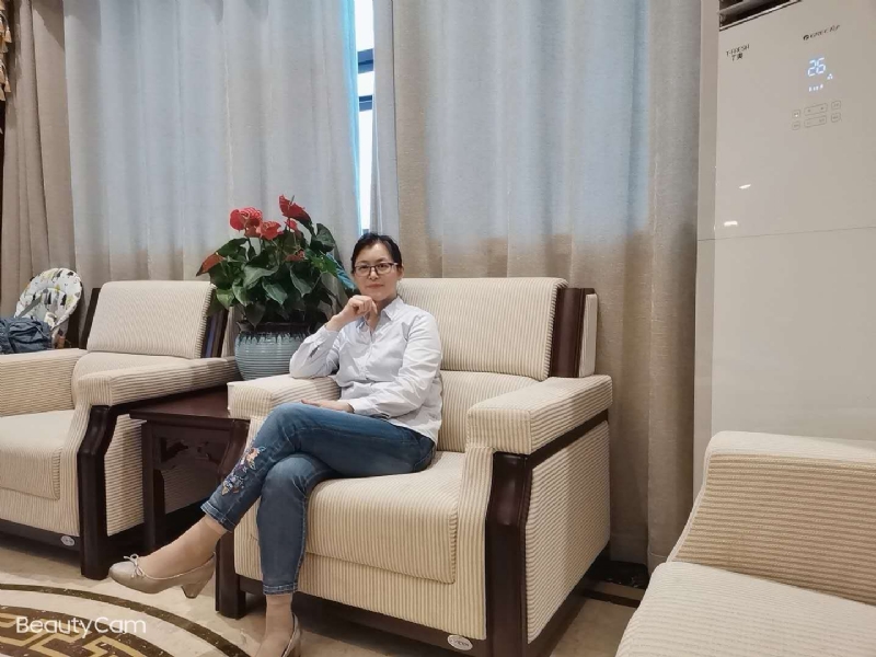 秋水伊人的第一张照片--泉州相亲服务中心