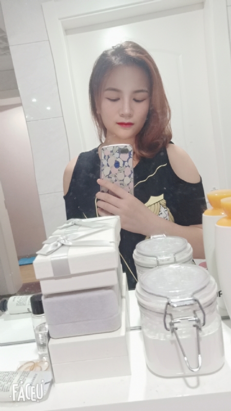 刘莲酥的第四张照片--泉州相亲服务中心