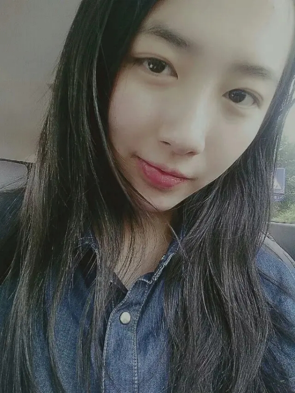 小她的第一张照片--泉州相亲服务中心