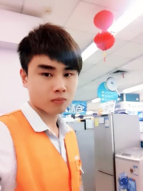 罗自强的第一张照片--泉州相亲服务中心
