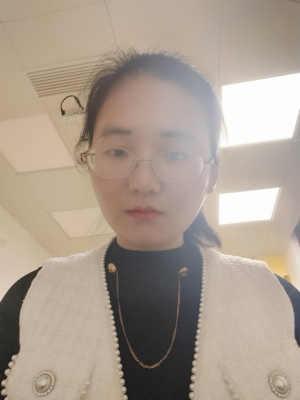 闲敲棋子的第一张照片--泉州相亲服务中心