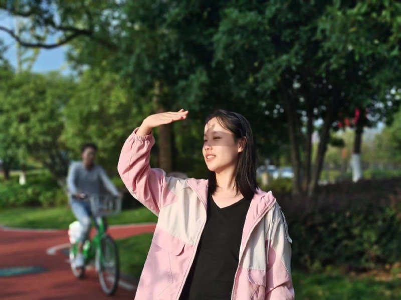 达拉崩吧的第一张照片--泉州相亲服务中心