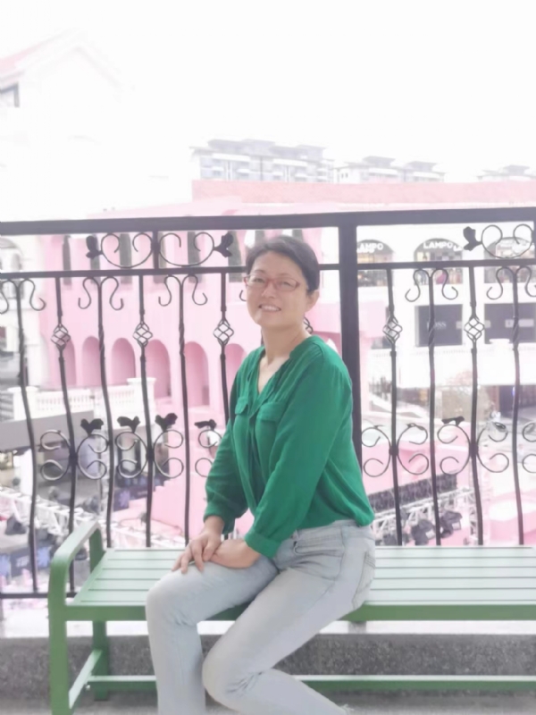 丽华的第四张照片--泉州相亲服务中心