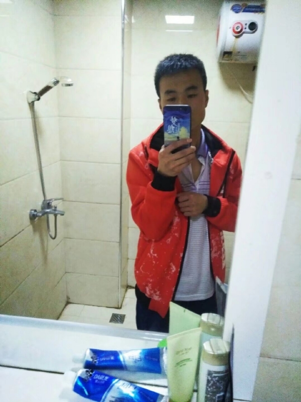 海之子的第一张照片--泉州相亲服务中心