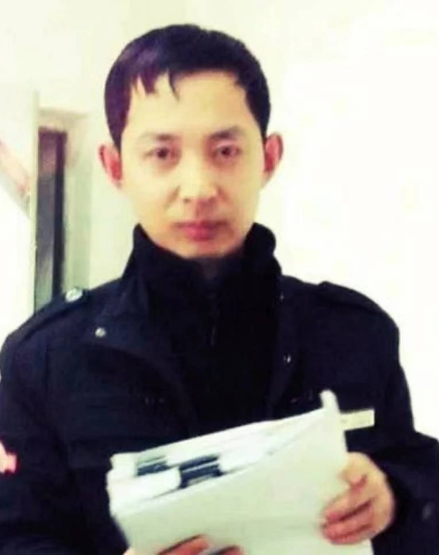 风雨中有你的第一张照片--泉州相亲服务中心