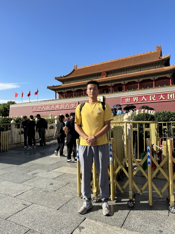 莫过于的第一张照片--泉州相亲服务中心