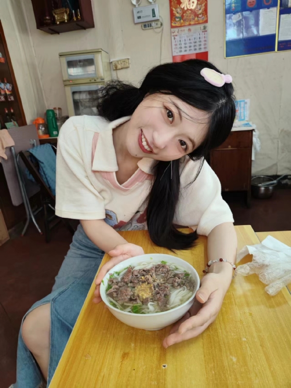 甜果的第二张照片--泉州相亲服务中心