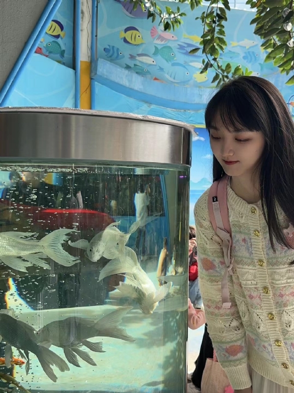 yiyi的第一张照片--泉州相亲服务中心