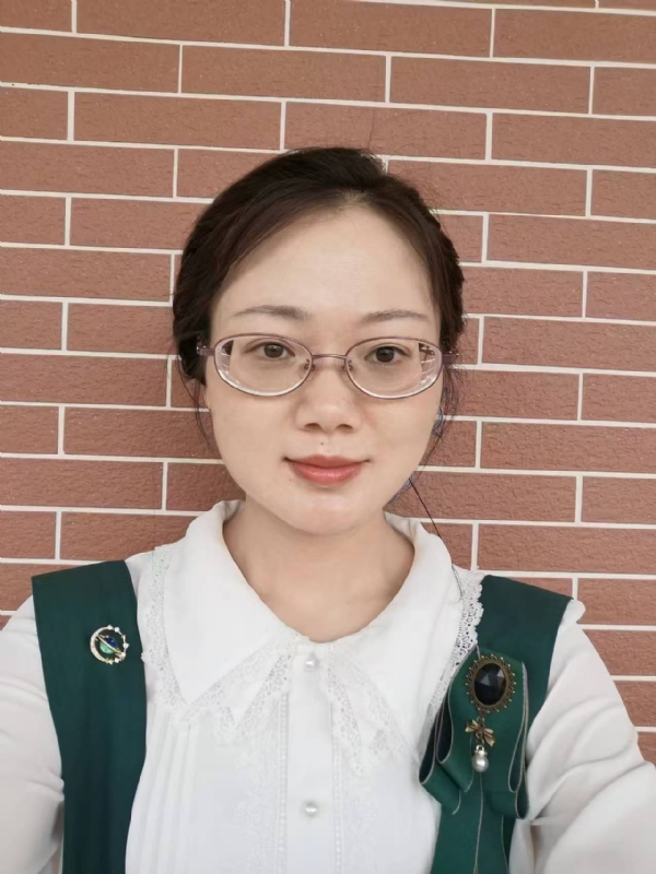 Lily的第一张照片--泉州相亲服务中心