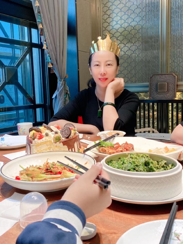 红红的第二张照片--泉州相亲服务中心