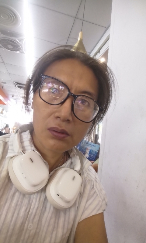 冬天的蔷薇的第三张照片--泉州相亲服务中心