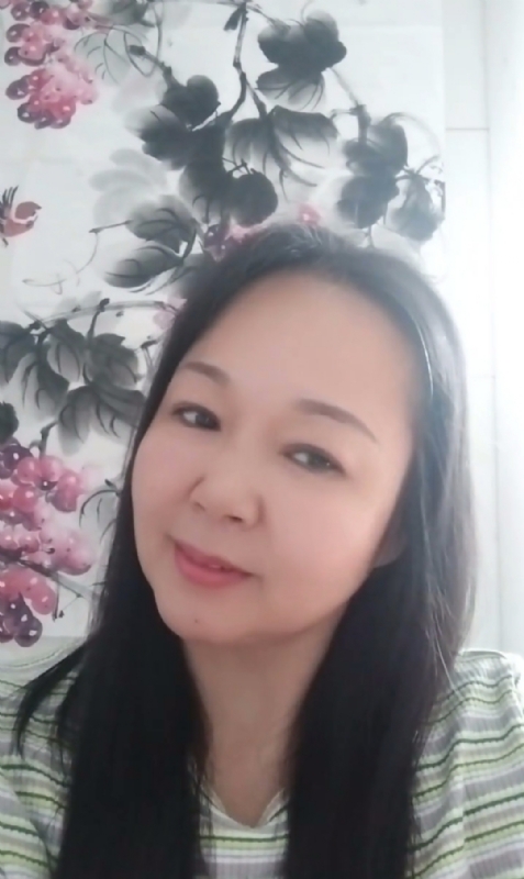 莲悦悦的第一张照片--泉州相亲服务中心