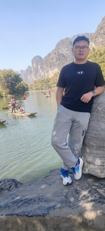 受过伤的狼的第二张照片--泉州相亲服务中心