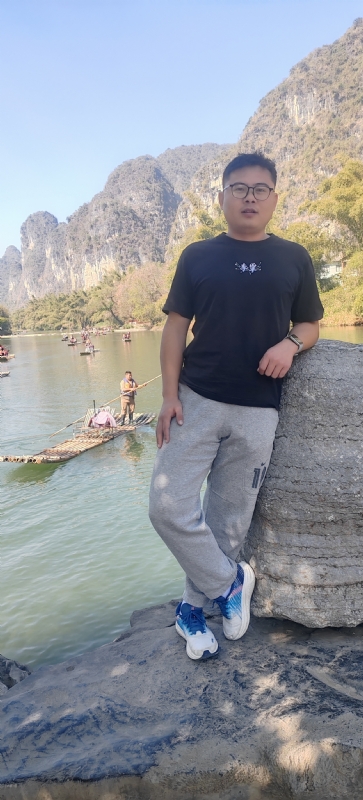 受过伤的狼的第三张照片--泉州相亲服务中心