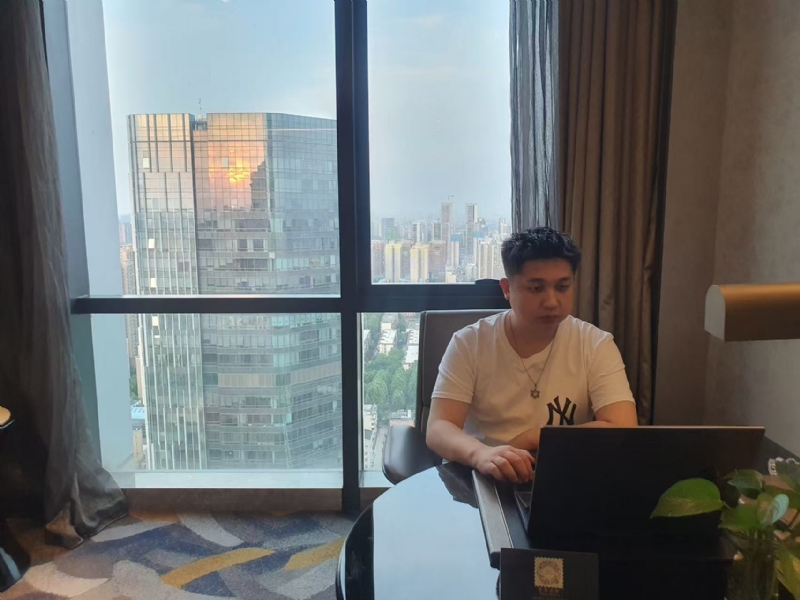 ying的第一张照片--泉州相亲服务中心
